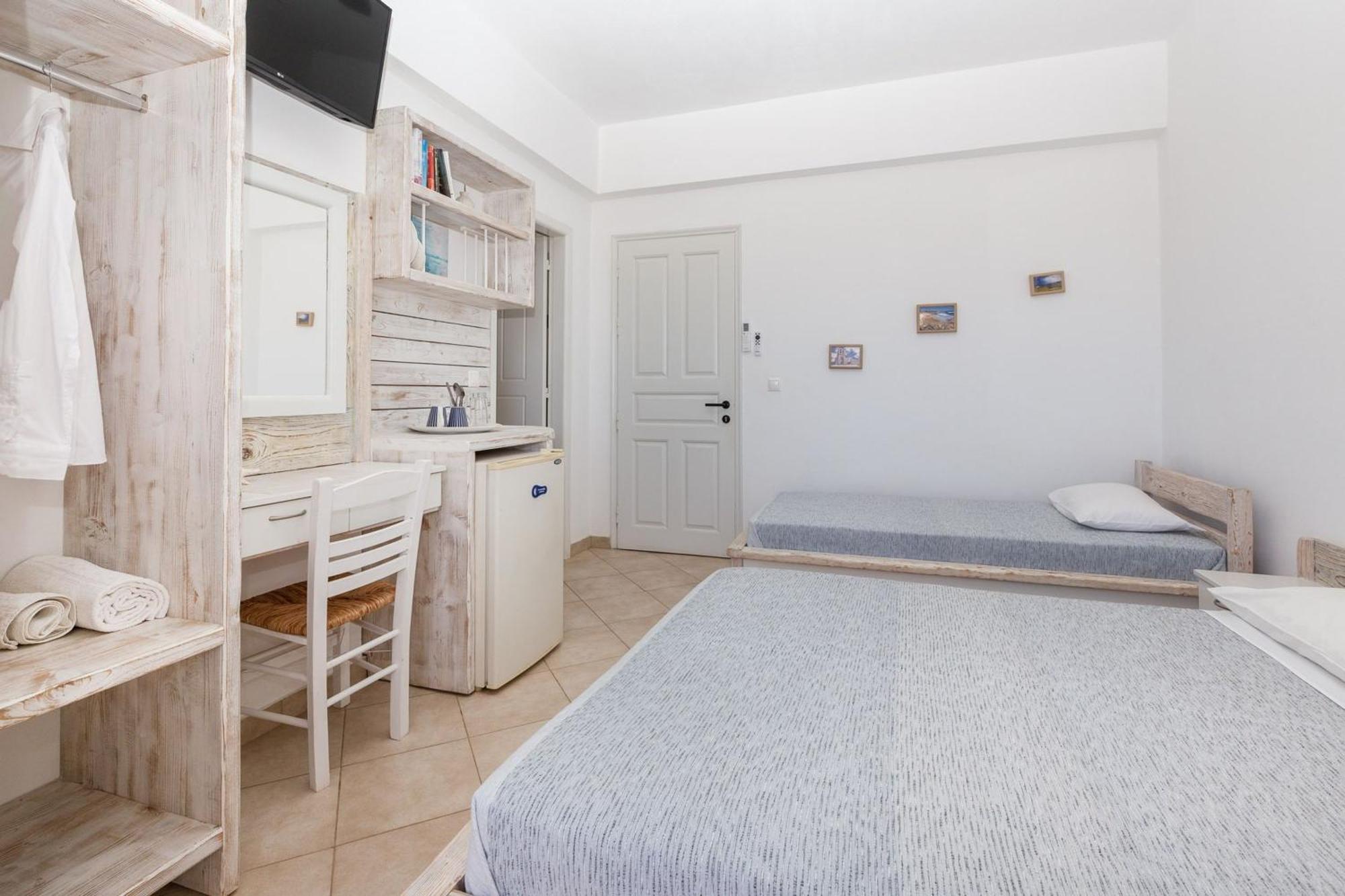 Harama Hotel Schinousa Schoinoussa Luaran gambar